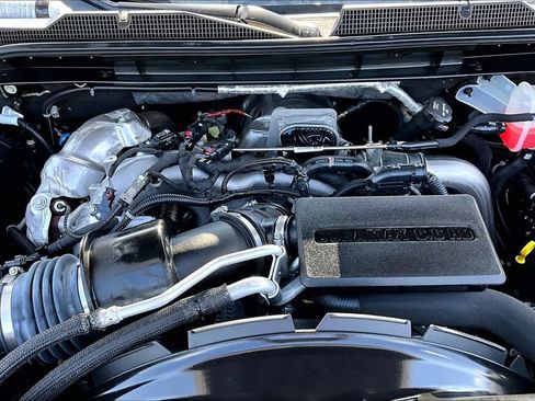 Used 2024 Chevrolet Silverado 2500 High Country AWD/4WD image 31