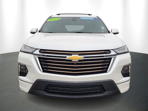 Used 2023 Chevrolet Traverse High Country image 2