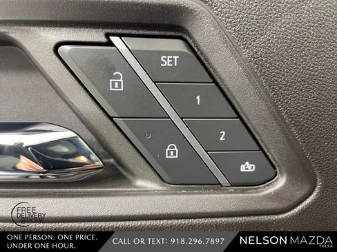 Used 2023 Chevrolet Colorado ZR2 w/ ZR2 Convenience Package III image 22