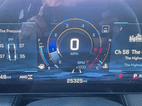 Used 2025 Chevrolet Equinox LT image 17