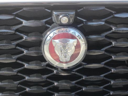 Used 2021 Jaguar E-PACE 300 Sport image 33