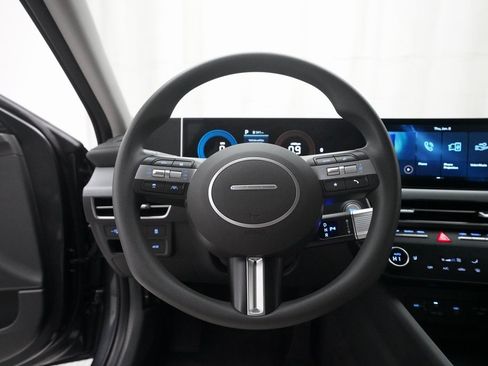 Used 2025 Hyundai Sonata SEL image 4