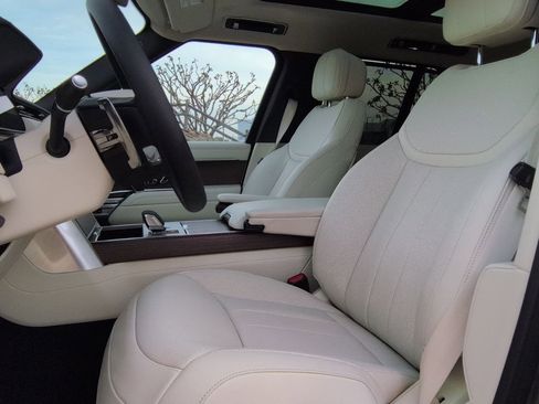 New 2026 Land Rover Range Rover SE image 20