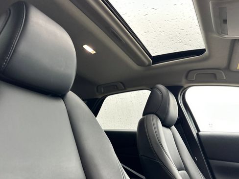 Used 2024 MAZDA CX-30 AWD 2.5 S w/ Preferred Package image 17