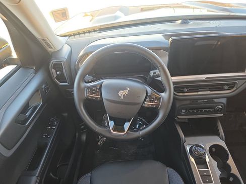 Used 2025 Ford Bronco Sport Outer Banks w/ Outer Banks Tech Package+ image 13