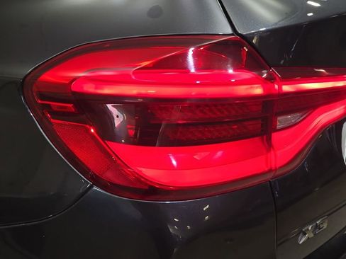 Used 2018 BMW X3 M40i w/ Premium Package image 37