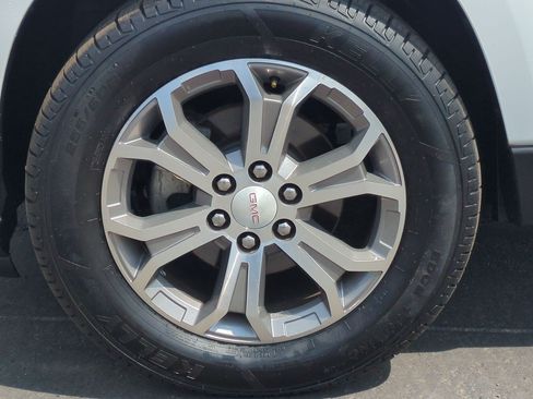 Used 2016 GMC Acadia SLT FWD image 26