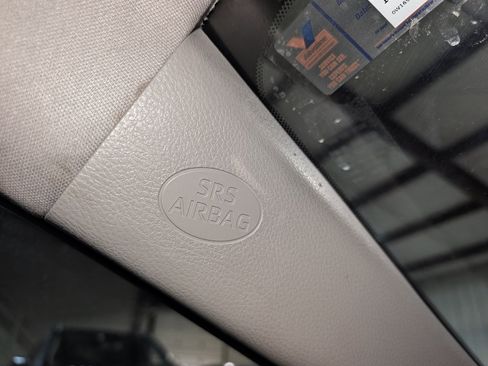 Used 2020 Toyota Camry LE FWD image 39