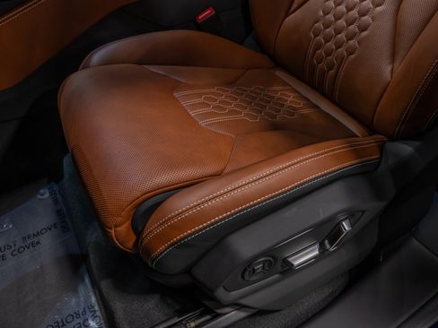 Used 2023 Lamborghini Urus S AWD/4WD image 37