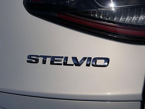 New 2025 Alfa Romeo Stelvio Sprint AWD/4WD image 8