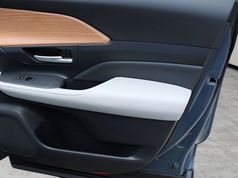 Certified 2026 Toyota Grand Highlander Platinum image 25