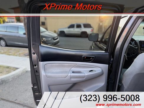 Used 2011 Toyota Tacoma PreRunner w/ SR5 Pkg #2 image 23