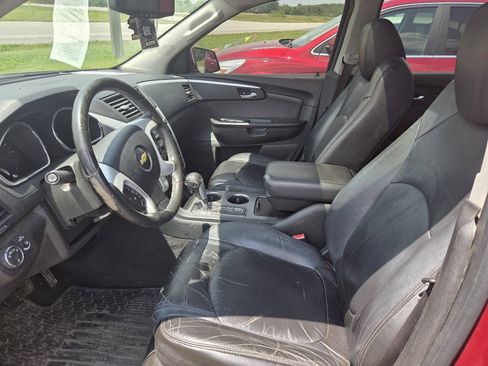 Used 2010 Chevrolet Traverse LT w/ Personal Connectivity Package FWD image 7