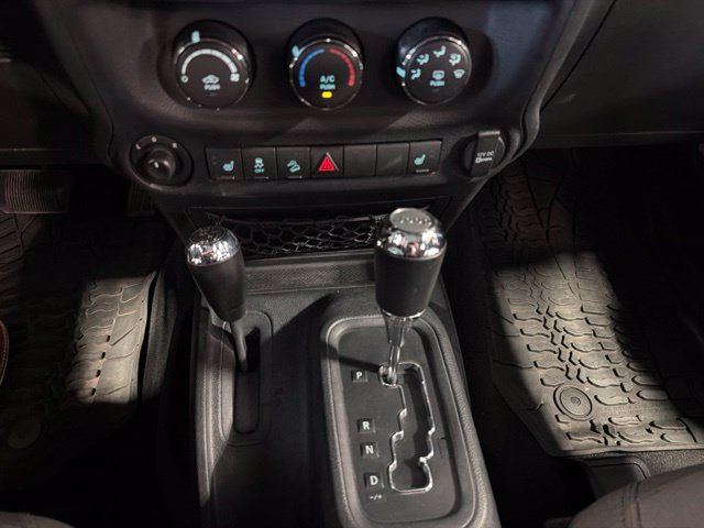 Used 2017 Jeep Wrangler Sport w/ Quick Order Package 24S AWD/4WD image 17