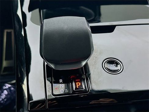 Used 2024 Land Rover Range Rover Sport Dynamic SE image 17