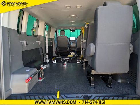 Used 2024 Ford Transit 350 XL image 18