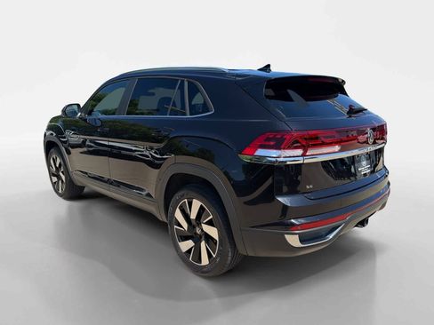 Used 2024 Volkswagen Atlas Cross Sport SE AWD/4WD image 4
