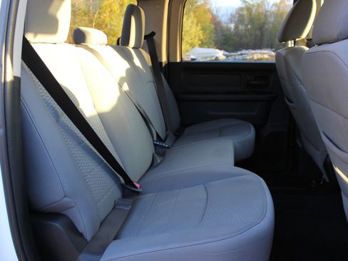 Used 2013 RAM 2500 Tradesman w/ Chrome Appearance Group image 36