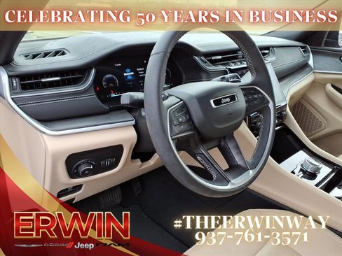 Certified 2023 Jeep Grand Cherokee Limited image 14