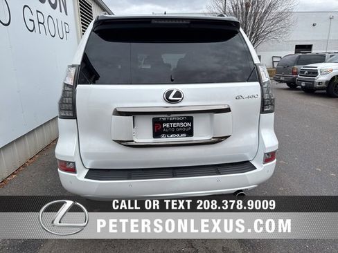 Used 2023 Lexus GX 460 image 4