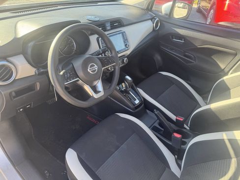 Used 2021 Nissan Versa SV image 12