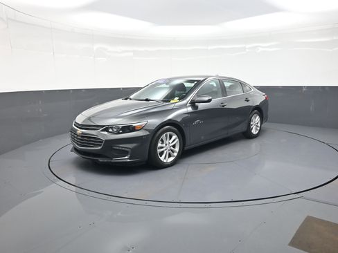 Used 2018 Chevrolet Malibu LT FWD image 7