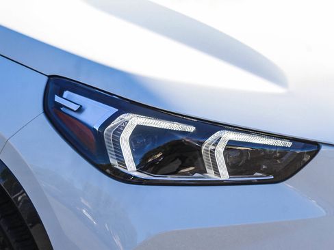 Certified 2025 BMW X1 xDrive28i w/ Convenience Package image 8