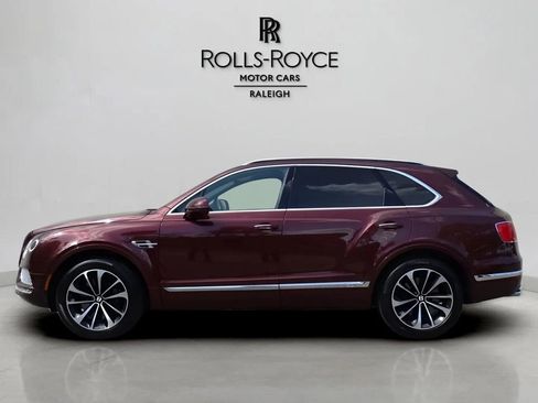 Used 2017 Bentley Bentayga AWD/4WD image 8