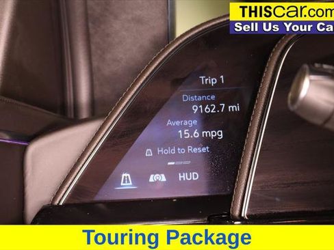 Used 2023 Cadillac Escalade Premium Luxury Platinum AWD/4WD image 17