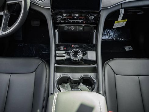 New 2025 Jeep Grand Cherokee Limited w/ MOPAR Finishing Package image 26