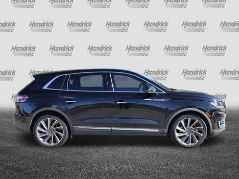 Used 2020 Lincoln Nautilus Reserve w/ Equipment Group 201A image 10