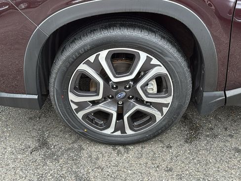 Used 2023 Subaru Ascent Touring AWD/4WD image 10