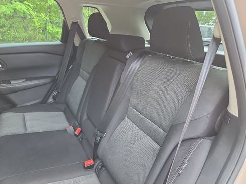 Certified 2025 Nissan Rogue SV FWD image 30