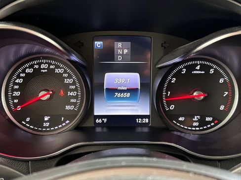Certified 2017 Mercedes-Benz GLC 300 4MATIC image 32