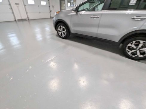 Used 2020 Kia Sportage LX image 9