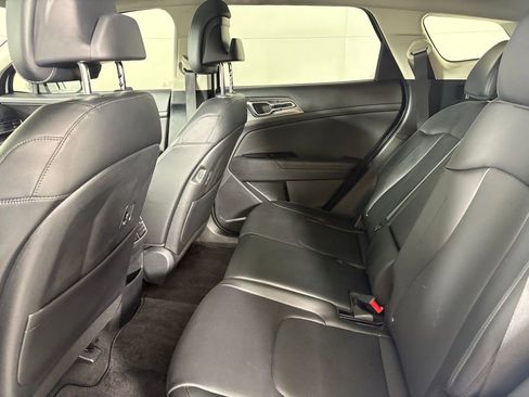 Used 2024 Kia Sportage SX FWD image 40