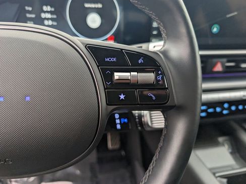 Used 2024 Hyundai Ioniq 6 Limited image 24