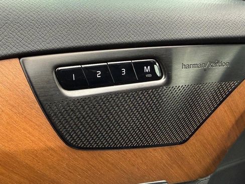 Certified 2023 Volvo XC90 B6 Plus w/ Protection Package Premier image 18