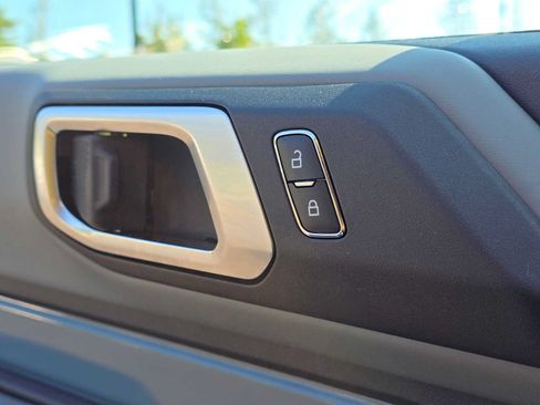 Used 2022 Ford Bronco Badlands AWD/4WD image 35