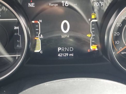 Used 2021 Jeep Wrangler Unlimited Sahara AWD/4WD image 20
