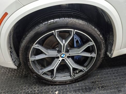 Used 2023 BMW X5 xDrive40i AWD/4WD image 6
