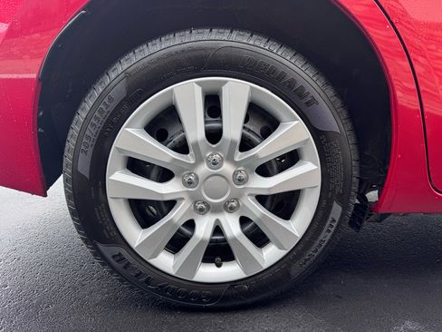 Used 2019 Toyota Corolla LE image 13