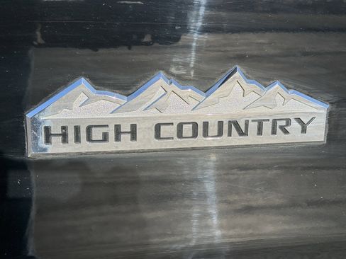 Used 2017 Chevrolet Silverado 2500 High Country w/ Duramax Plus Package image 11