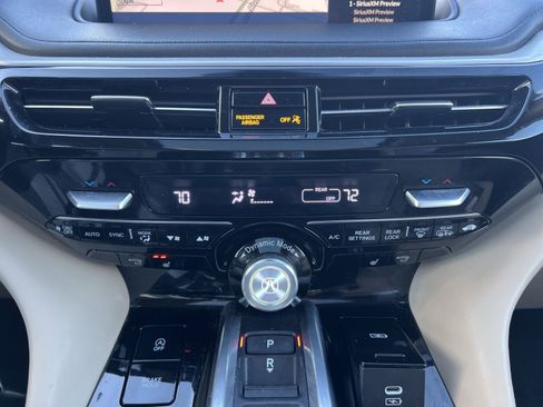 Used 2023 Acura MDX SH-AWD w/ Technology Package image 21