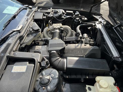 Used 1989 BMW 735i image 20