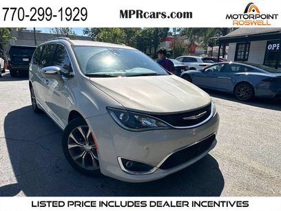 Used 2017 Chrysler Pacifica Limited