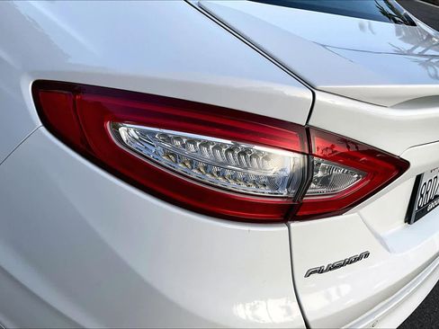 Used 2014 Ford Fusion Titanium image 27