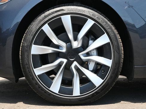 Used 2025 Tesla Model 3 Long Range RWD image 7