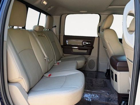 Used 2015 RAM 1500 Laramie w/ Convenience Group AWD/4WD image 6