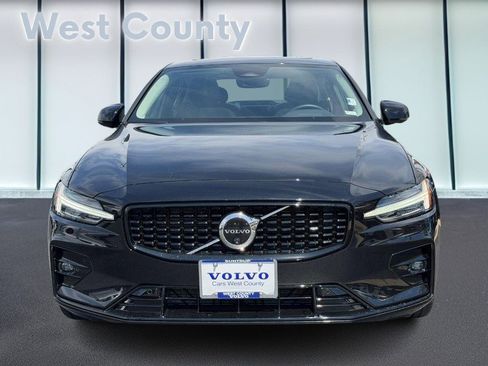 Certified 2025 Volvo S60 B5 Plus AWD/4WD image 10